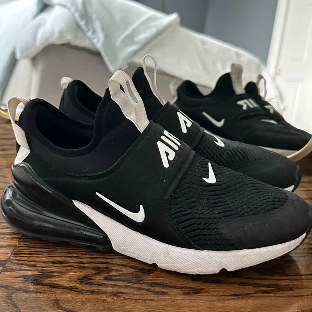 Nike Air Max 270